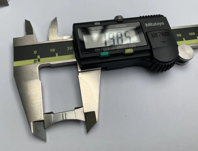 Mitutoyo 500-193-30 Absolute Scale Digimatic Caliper 500 Series, 0 to 11.8"/0 to 300Mm Measuring Range, 0.0005"/0.01Mm Resolution, AOS