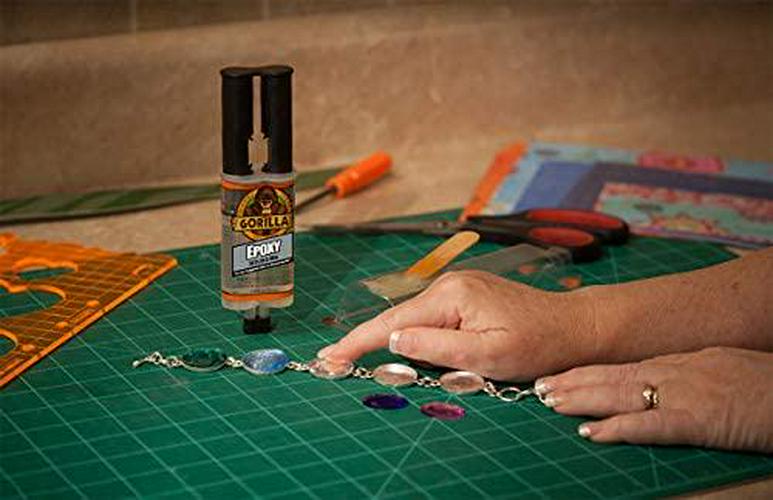 Gorilla Glue Epoxy, Dries Clear, Gap Filling, Indoor and Outdoor, Water Resistant, 5 Minute Set, Dries Clear Transparent, 25mL/0.85oz (Pack of 1), GG41011