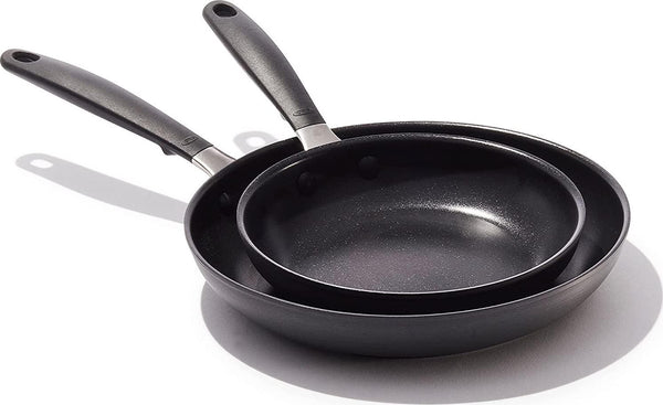 OXO Good Grips Non-Stick 20 and 26cm Frying Pan Set, Black