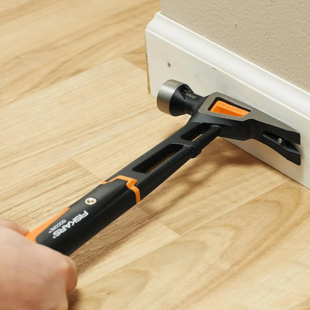 fiskars-16-ounce-heading-hammer-13-5-inch-black-and-orange-1-count-04-ab6b96f82b11d38cef635acdc35d43cc.jpg