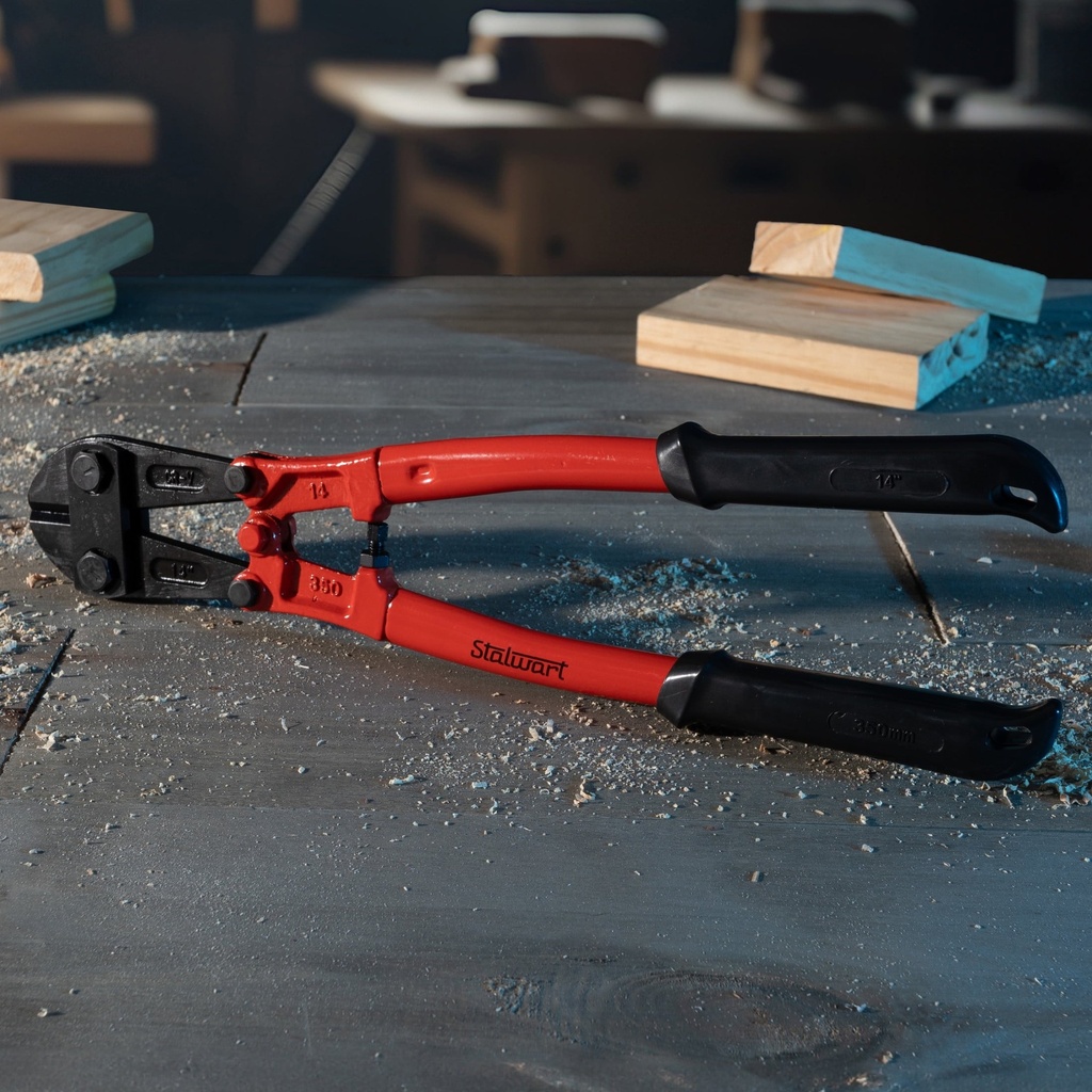 stalwart-14-inch-bolt-cutter-cuts-5-8-inch-chains-wires-bolts-and-locks-06-a8123739-4938-4470-95f0-824f19cf32a8.6316d81ac61343c601c603db046722b1.jpg