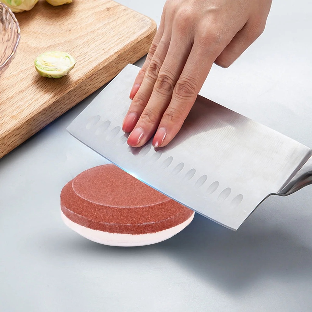 sharpening-stone-round-whetstone-kitchen-hatchet-sharpener-fast-durable-portable-white-corundum-03-98729fcaec32fa2daeac7238d30f561b.jpg