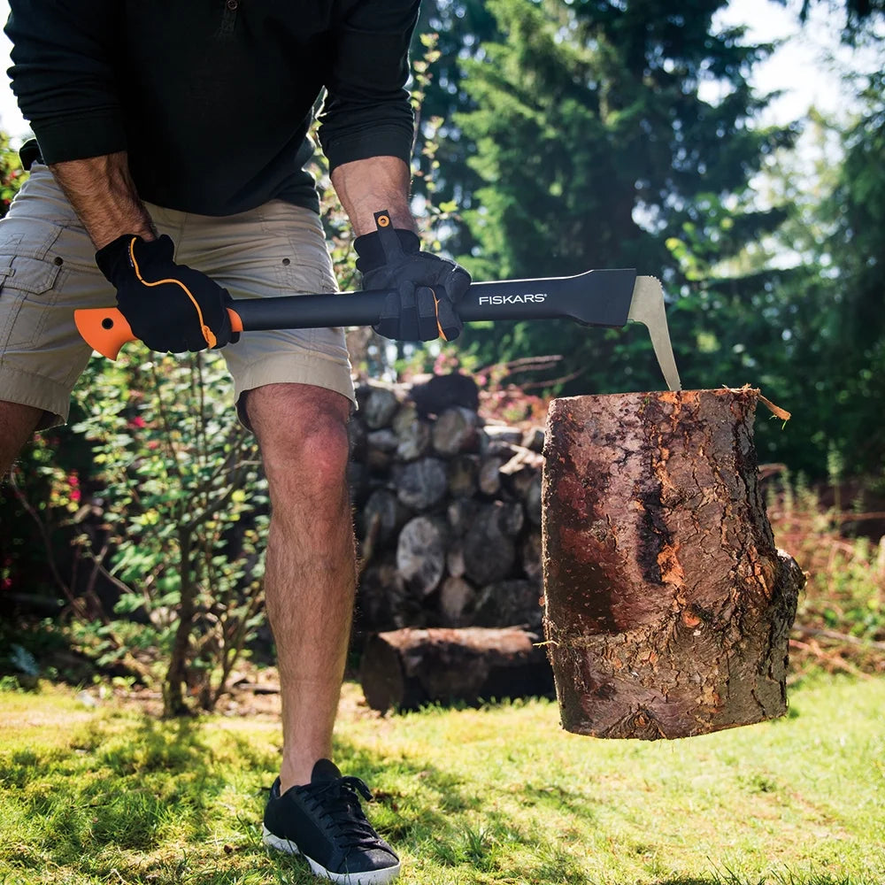 fiskars-28-hookaroon-saves-your-back-lift-load-heavy-rounds-of-firewood-and-split-wood-black-05-0075484ae9e785aac1e0db0c8456ecc9.jpg