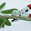 ronan-multi-cut-quick-change-utility-cutter-razor-sharp-multipurpose-cutting-tool-10-a16086b59d478802b655fba94c8281ca.jpg