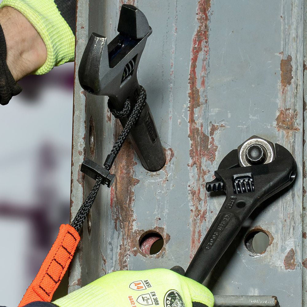 16-in-adjtable-head-construction-wrench-08-1a237dce010b161007ad4ed8f9d99b21.jpg