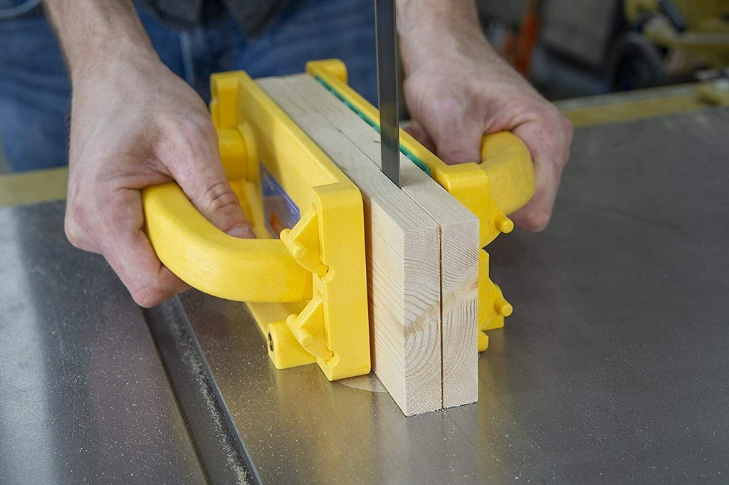 grr-rip-block-smart-hook-pushblock-for-router-table-jointer-and-band-saws-04-dcce0bf1bdfbd9ca835318cf9314a3e2.jpg