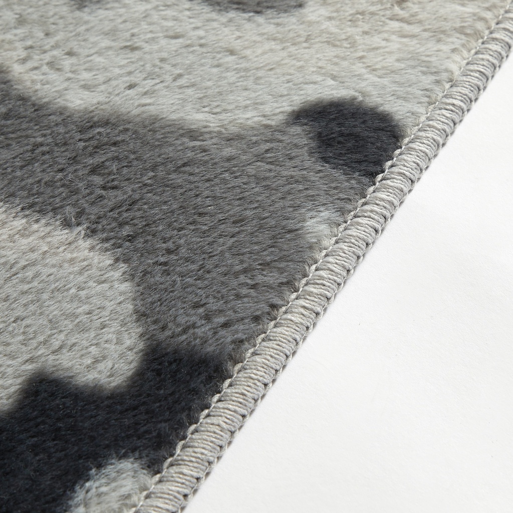 mainstays-black-grey-camouflage-rug-30x46-06-51135750-aa71-4485-94ea-eea9ce44205c.f8d408775edeee4cf9a311941eb6fde9.jpg