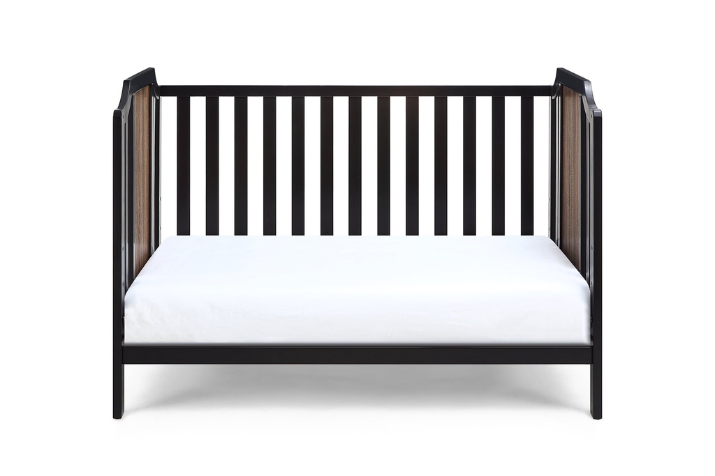suite-bebe-brees-guard-rail-in-black-finish-04-afc4eb3e-7bfb-4f61-b793-cfb734e2b9f3.9170f57f4159e76f4e4524299417708a.jpg