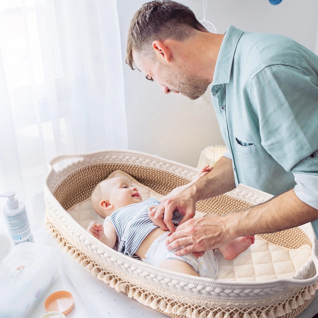 baby-changing-basket-handmade-woven-cotton-rope-moses-basket-changing-table-topper-with-mattress-padbeige-brown-04-8d53117a592e2e95ef4dc2407dcbbc4c_66367292-f1a5-47ca-be55-6d87d92bf52a.jpg