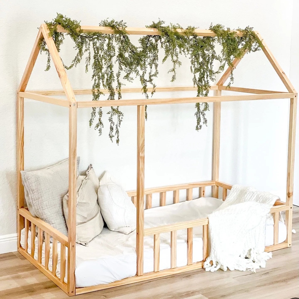 2mamabees-montessori-house-bed-with-rails-crib-03-2682d3e85ba6ebdd5f5fa7def1340e85_e4c81143-f710-4866-9207-33745c924c05.jpg