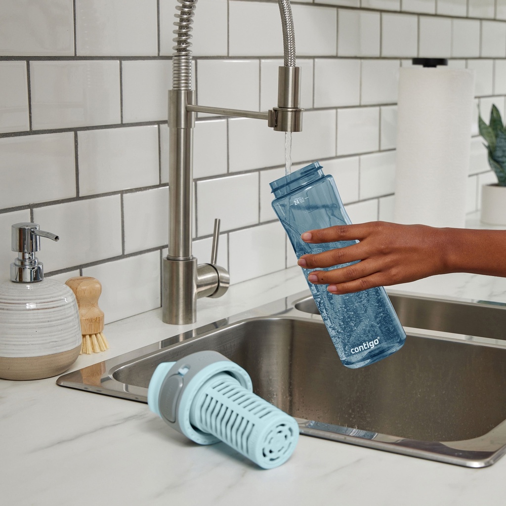 contigo-clybourn-plastic-freeflow-filter-water-bottle-with-autoseal-lid-24-oz-dark-ice-with-replacable-filter-07-f6936f96-7f00-4cb8-9349-82b07f66ab23.46dcc348e0ab1187ff0fe46a06aee303.jpg