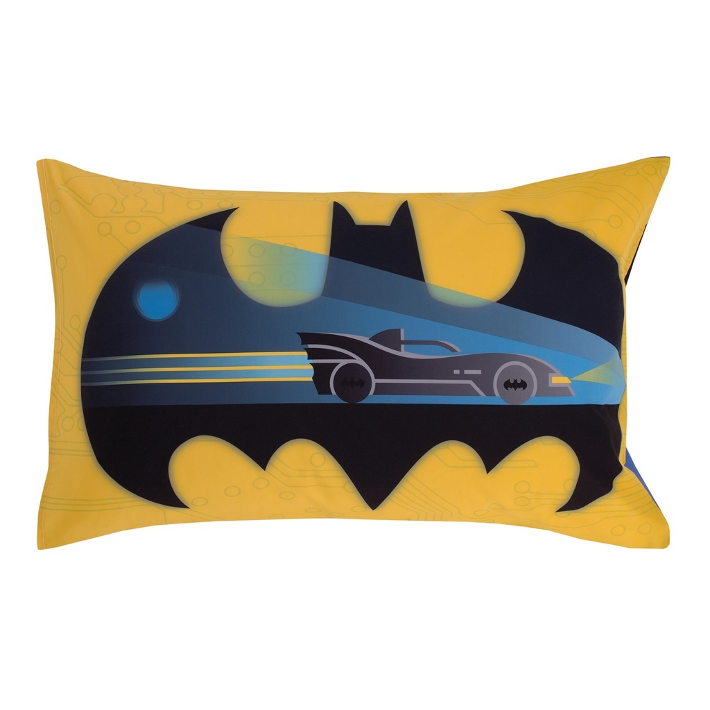 warner-brothers-batman-the-caped-crusader-2-piece-toddler-sheet-set-03-d6c4387d-c337-4403-9616-2252ed410932.c5cc10e5105a0a9e2bc139a94b234bc8.jpg