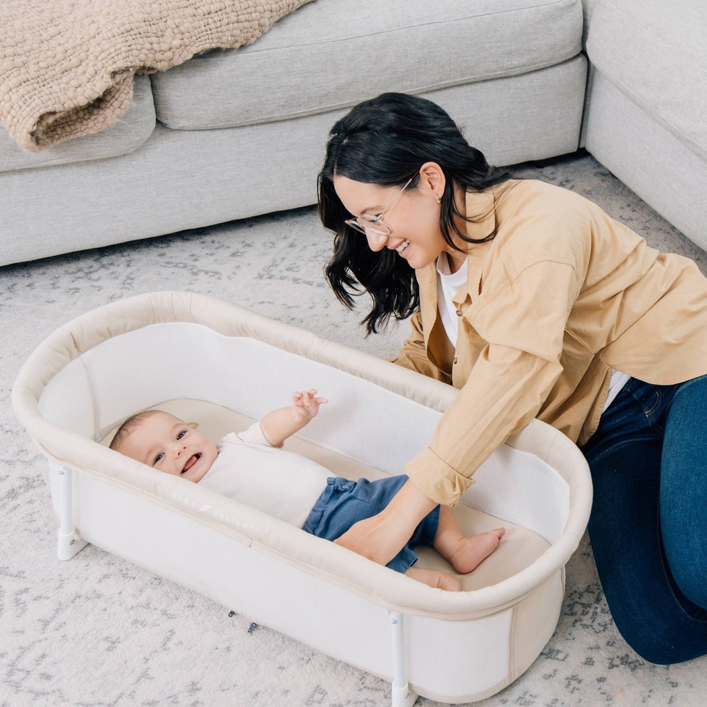 snuggle-nest-portable-infant-bassinet-organic-06-1cb57395-04f8-4e4a-9d7a-2d4f773383a2.f5f3dbf54659242897711681255599b2.jpg