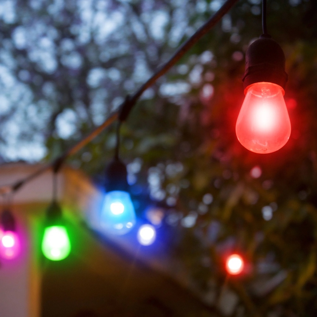 monster-illuminessence-smart-35ft-bistro-patio-string-light-multi-color-outdoor-02-81cc6d8e7378f9cb31b0a7fa070fea31.jpg