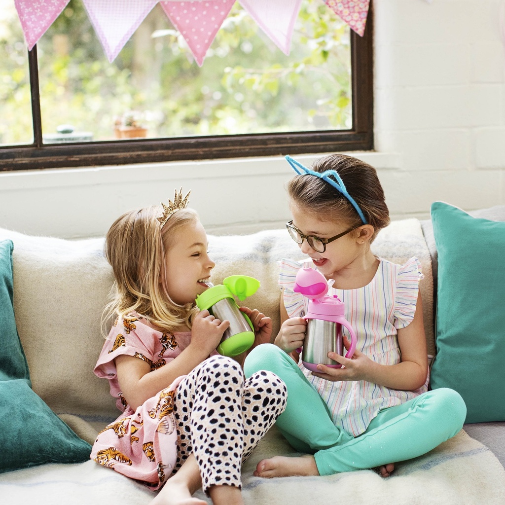 munchkin®-cool-cat™-stainless-steel-toddler-straw-sippy-cup-8-oz-pink-unisex-02-d5a96779-8f5b-4bd6-8b1a-90b61da6d9dd_1.7e3df784ed8e4ec6cecfc1e803ac5888.jpg