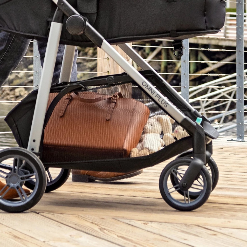 evenflo-omni-plus-modular-travel-system-with-litemax-sport-infant-car-seat-mylar-gray-unisex-02-e1b05aa44c4bc4676a158ec68ada3835.jpg