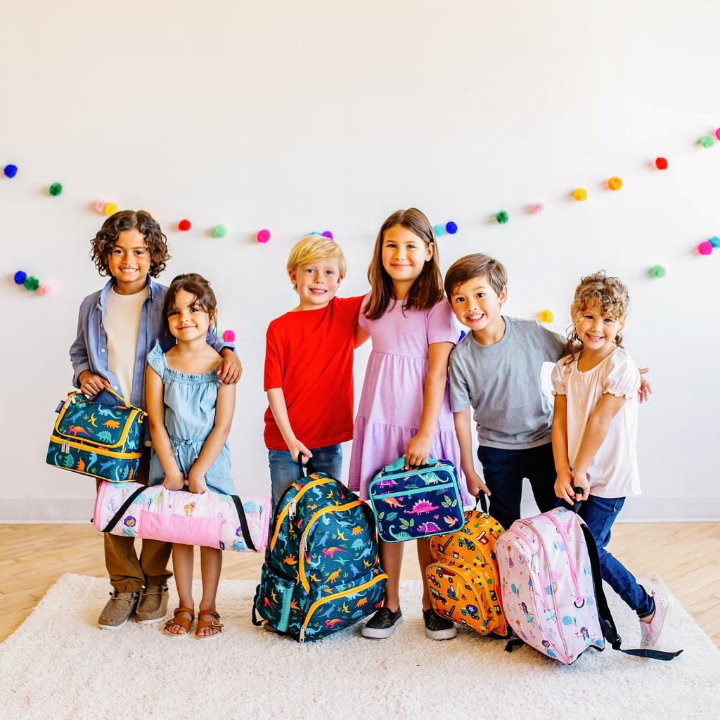 wildkin-two-compartment-insulated-reusable-kids-lunch-bag-for-boys-girls-bpa-free-includes-shoulder-strap-confetti-peach-02-a4ebb929-6b0d-47f5-a31b-6c8d66033461.c3f55e4f39e9d49f3b747220ff256848.jpg