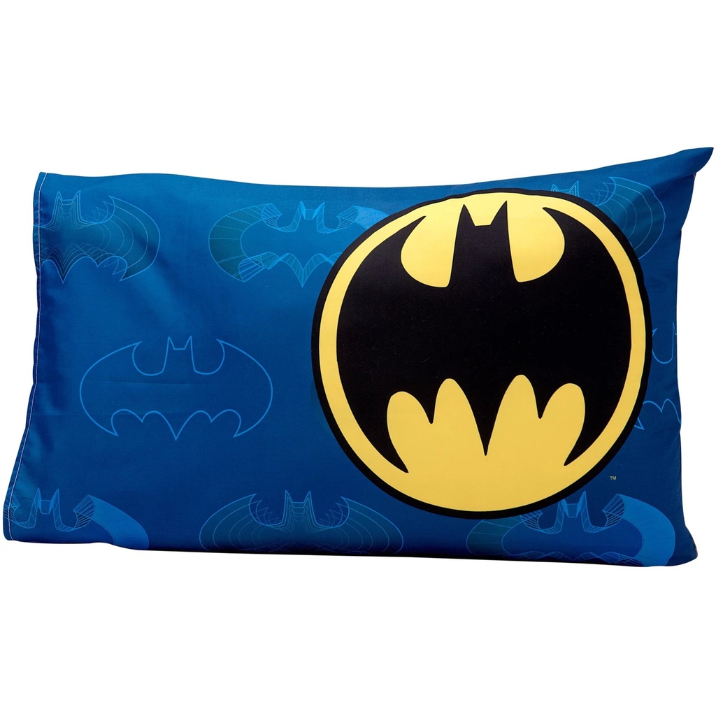 warner-bros-batman-3-piece-toddler-bedding-set-with-bonus-matching-pillow-case-07-f827a003d08aaa77042a64ccbb6e80a1.jpg