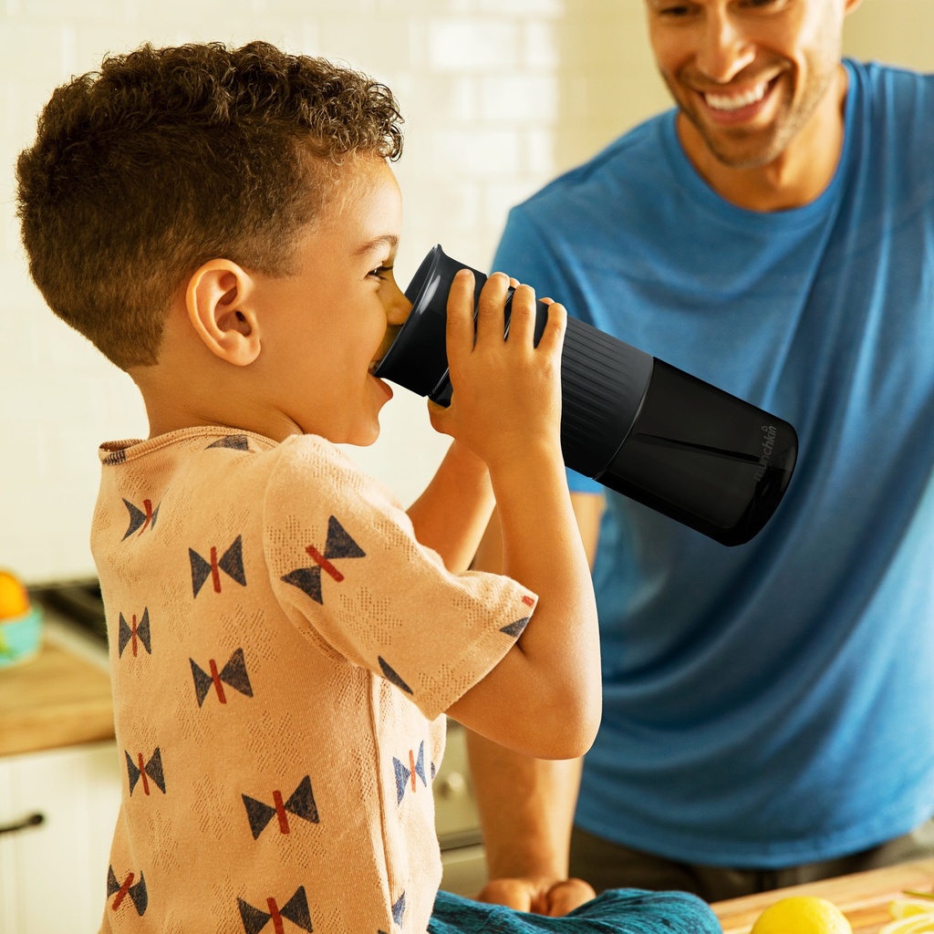 munchkin®-miracle®-360-parent-pack-cup-24-oz-black-white-unisex-2-pack-04-04f0d05e-1a32-4168-afee-beaf0c74cad3_1.286d0042c576a3a6382104965efa8dfd.jpg