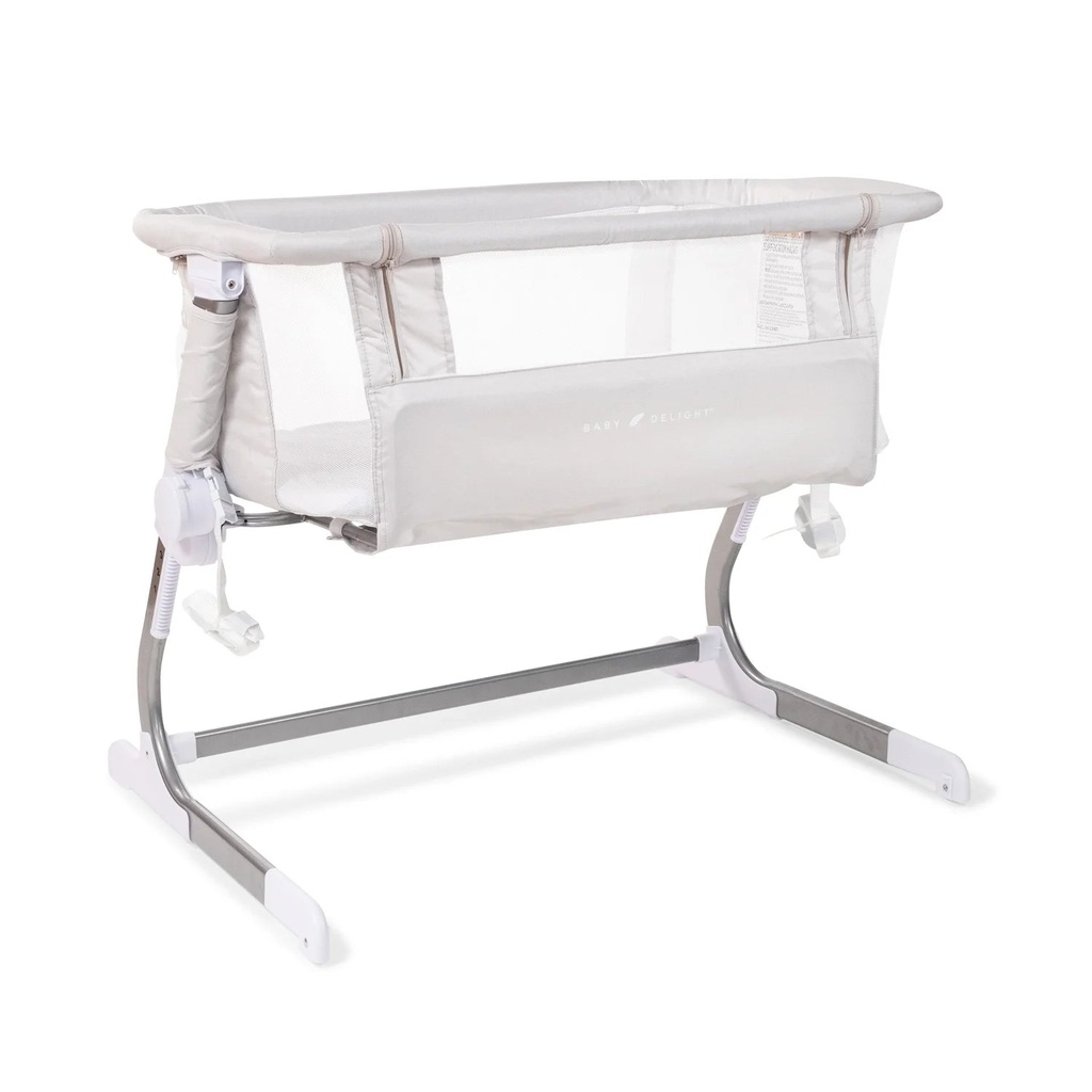 baby-delight-beside-me-dreamer-bassinet-bedside-sleeper-driftwood-gray-ages-0-5-months-unisex-03-1fda4e43031db27580f3f73afbef1369.jpg