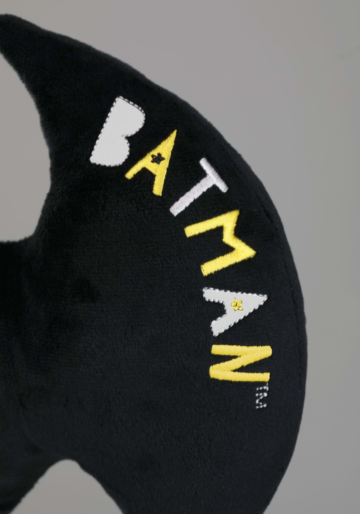 dc-comics-batman-bat-pillow-05-eae7f337-4a33-4c4b-b910-0a0867d4a298.228c030b89c733bdcea29d647f5d04ca.jpg