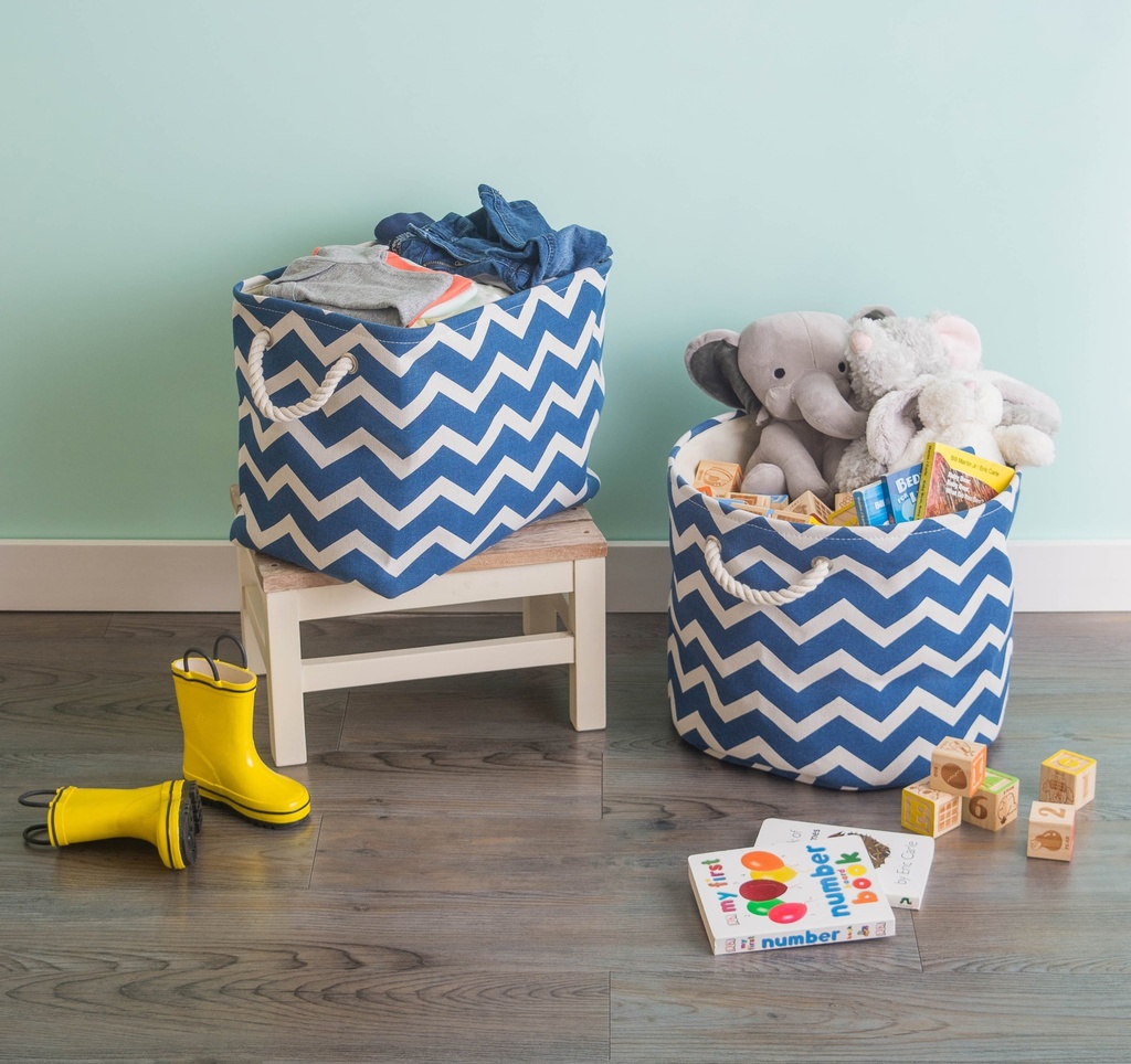 design-imports-camz10059-round-polyester-bin-chevron-navy-large-05-72a73498-70fa-463e-aadf-1104de9c85b7_1.a06e1cf8e7ee7487b039f01f188f2db6.jpg