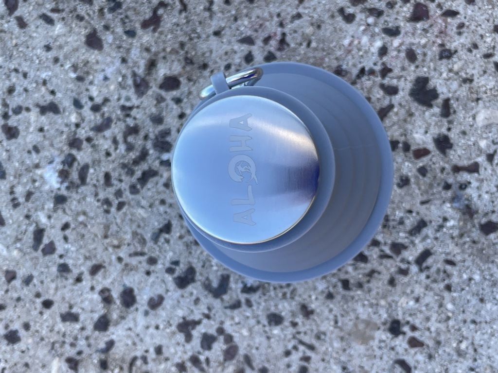aloha-collapsible-water-bottle-23-oz-lightweight-reusable-bpa-free-silicone-foldable-water-bottles-for-travel-gym-camping-hiking-sports-portable-leak-proof-05-f3385eff-6704-4d81-adf4-cf4ca60d97cd.17be55af55209d7dac65af9eed5c2161.jpg