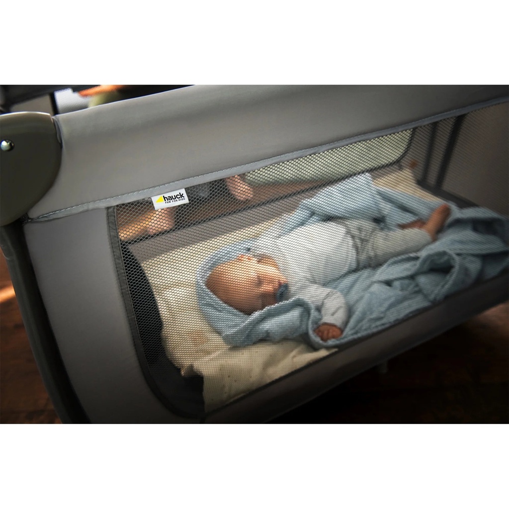 hauck-dream-n-play-plus-travel-pack-cot-babies-toddlers-up-to-33-pounds-07-da4d24a068ad362140843f97e6bb8e62.jpg