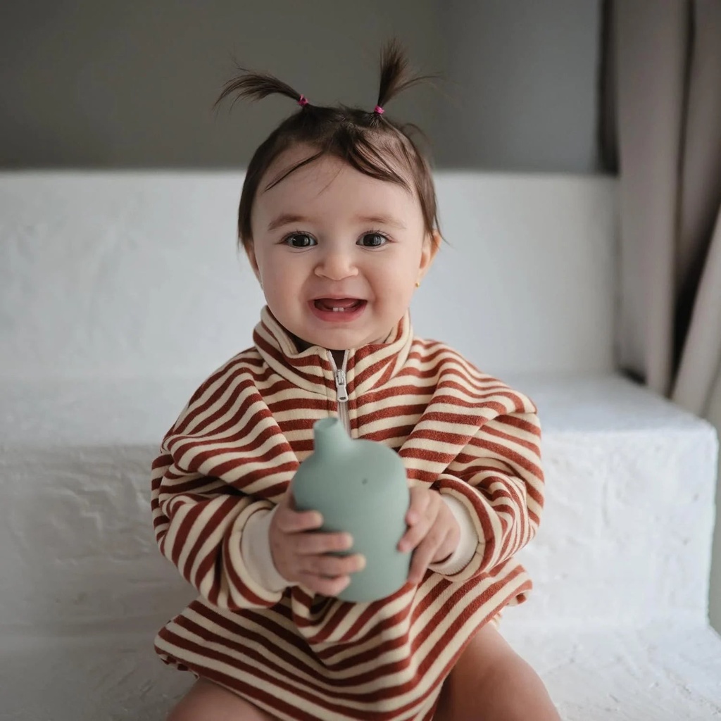 mushie-silicone-sippy-cup-tradewinds-leak-proof-straw-cup-toddlers-6-months-unisex-6-fl-oz-03-b1248eb760437fc558f84222883c1df4.jpg