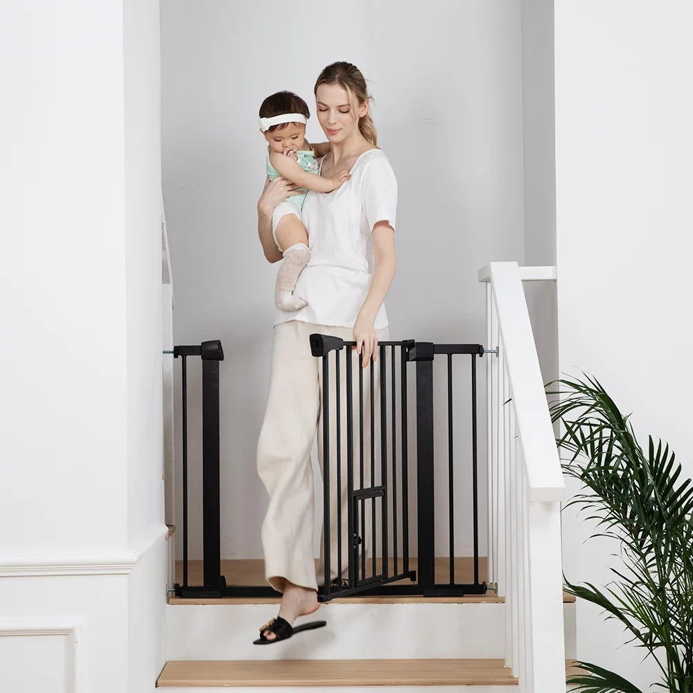 baby-safety-gate-30tall-29-5-40-5wide-doorway-baby-gate-with-pet-door-black-11-545d9fc2650fe6146806744d06d56e60.jpg