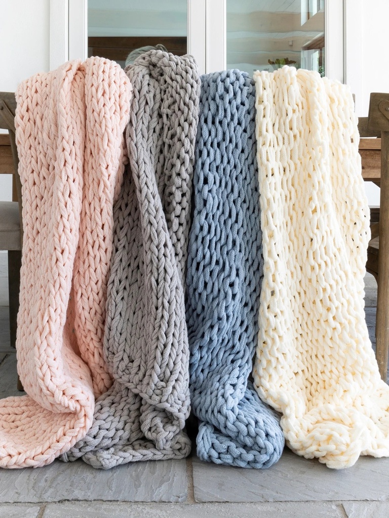 comfort-canopy-throw-blanket-gray-chunky-soft-acrylic-hand-knit-10-1f01f43370968f67936204c0bce3166b.jpg