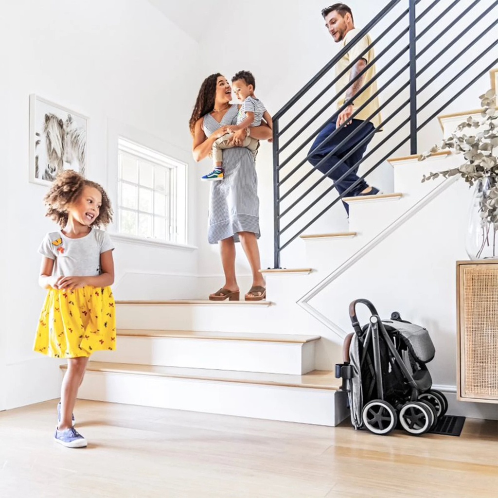 evenflo-gold-otto-self-folding-lightweight-kids-travel-stroller-moonstone-gray-12-0bf32fbc6f51bf3b4bfc17b948b913ff.jpg