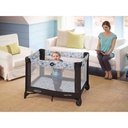 graco-pack-n-play-portable-playard-carnival-18-52-lbs-unisex-03-7e173d4eba2300661c3bac780fa028a5.jpg
