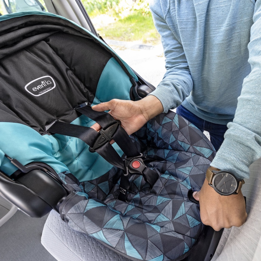 evenflo-nurturemax-infant-car-seat-brooklyn-gray-13-4985a7bc-4c0c-4b07-bec5-4012946d7ec6.fed8b4eb085689d95670089ad1b2d5d8.jpg