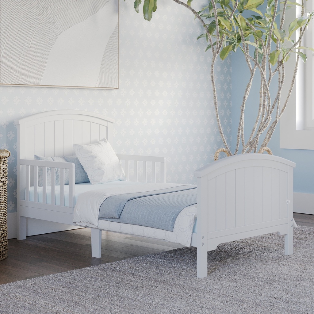 child-craft-hampton-toddler-bed-with-rails-matte-white-02-1ead5a0e-d2ce-4fcf-a70a-55d1dda7f7a2.d887dab497d84128c7455eb066b0a507.jpg