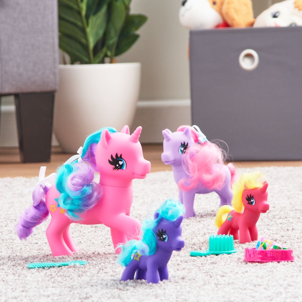 kid-connection-miniature-unicorn-playset-16-pieces-toddler-toys-02-ca789fb5-5565-45f9-9f04-fa9db692eac0.ca70b478de44c44e327e60532c841e68.jpg
