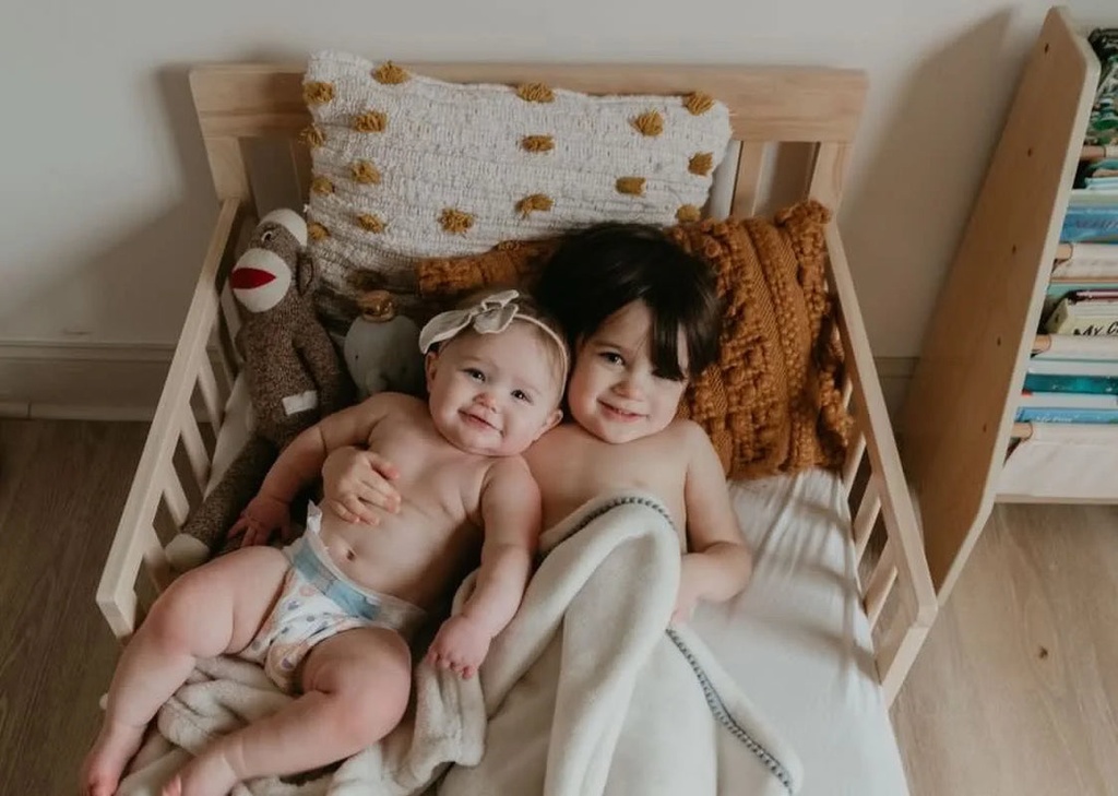 dream-on-me-finn-toddler-bed-vintage-white-oak-greenguard-gold-certified-08-7d09d6caeacdd72b5055bb38faa45c98.jpg