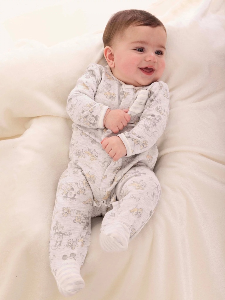 disney-baby-wishes-dreams-layette-mickey-and-puppies-shower-gift-set-4-piece-sizes-nb-3-6m-06-f2d0e58fb8a2c843433c8b10ac1e689a.jpg