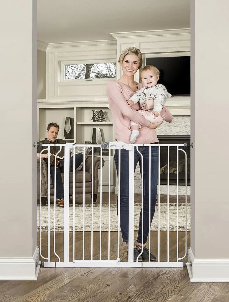 regalo-36-inch-tall-and-49-inch-wide-walk-thru-baby-gate-extra-wide-ages-6-to-24-months-03-61a7471c8eddc130147585d2d7261597.jpg