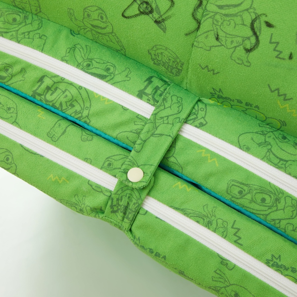 teenage-mutant-ninja-turtles-green-flip-out-chair-19-in-07-2b991639-e7e7-4b1c-a06c-b74083cf75b8.428b7656538fa62f35913bd18314b9bb.jpg
