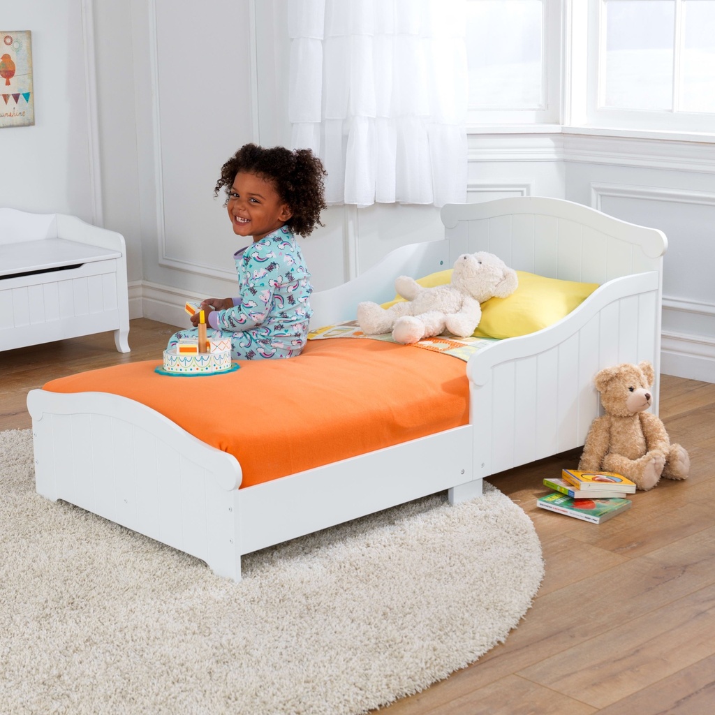 kidkraft-nantucket-wooden-toddler-bed-with-side-rails-white-04-81639c09-e11f-4209-a55d-e190c6bf9cc1.6a1ce595dc0f6bddda4aa82a59d77ab9.jpg
