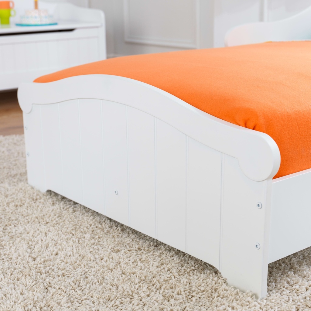 kidkraft-nantucket-wooden-toddler-bed-with-side-rails-white-05-7572ad10-95bf-4480-ab8b-c16701db4cdb.d419fb3602e8aae03d31249891365401.jpg