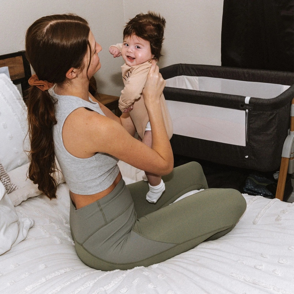 harppa-3-in-1-baby-bassinet-bedside-sleeper-height-adjustable-easy-folding-gray-03-32fe11c8c33a3ca488a530de010e6975.jpg