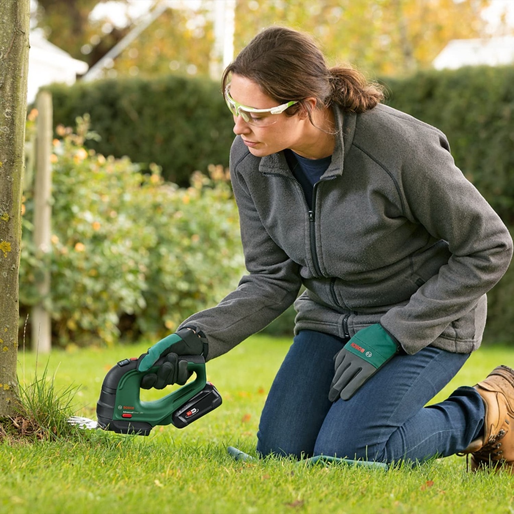 bosch-cordless-advancedshear-18v-10-without-battery-18-volt-system-cuts-up-to-85-m-per-battery-charge-with-shrub-and-grass-shear-blades-in-cardboard-packaging-06-276a654a483c323eb580f1dc0d256e14.jpg