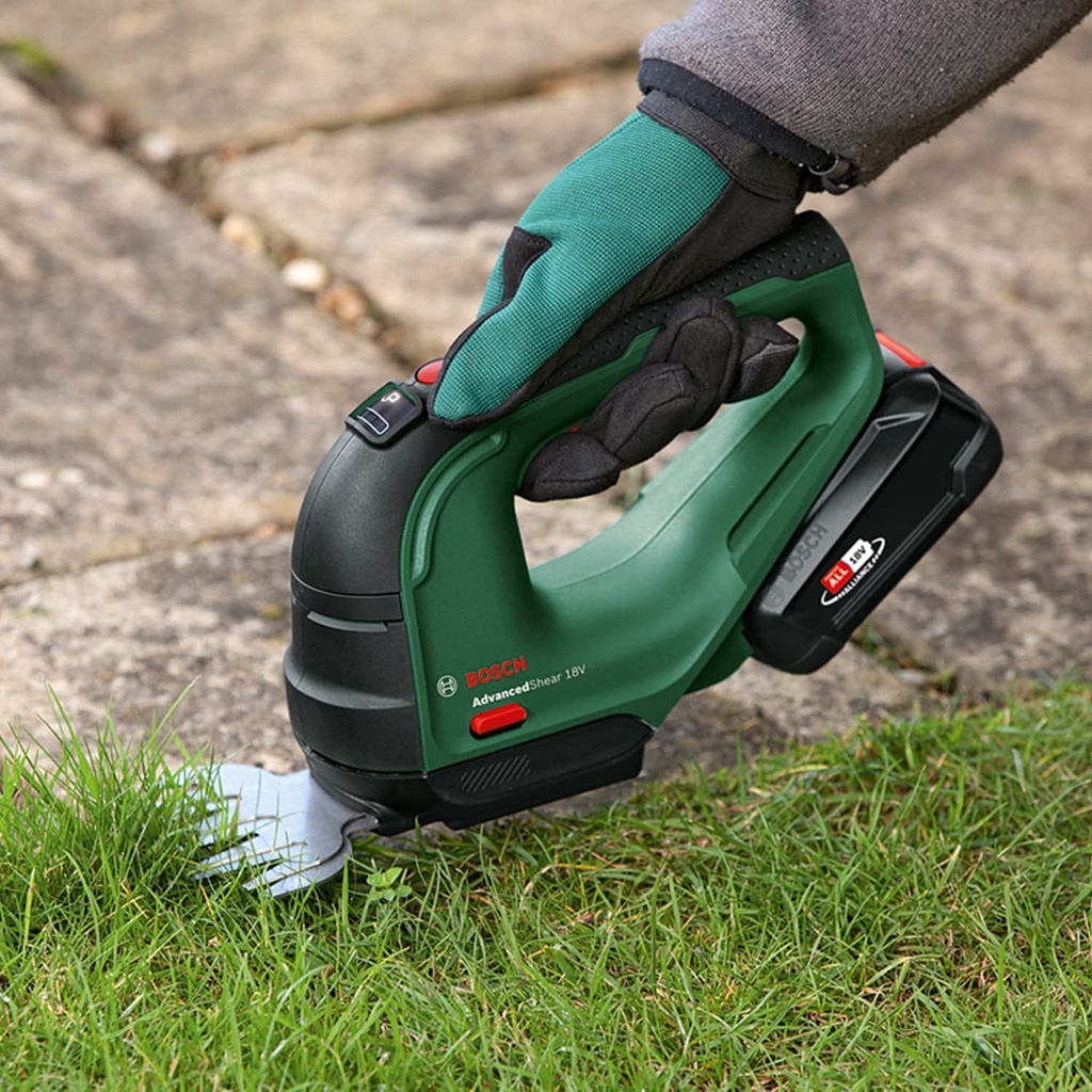 bosch-cordless-advancedshear-18v-10-without-battery-18-volt-system-cuts-up-to-85-m-per-battery-charge-with-shrub-and-grass-shear-blades-in-cardboard-packaging-07-43045f9b801062c15780ea948a9fee74.jpg