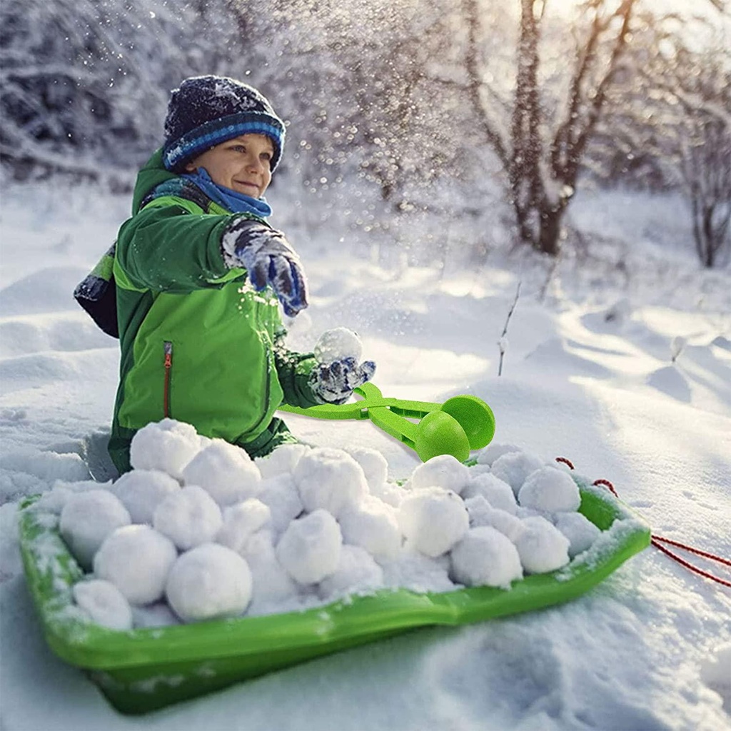 snowball-maker-toys-for-kids-outdoor-indoor-winter-03-Snowball_Maker_Toys__a52f09cdb14fa2bb6e4e31145db35bac.jpg