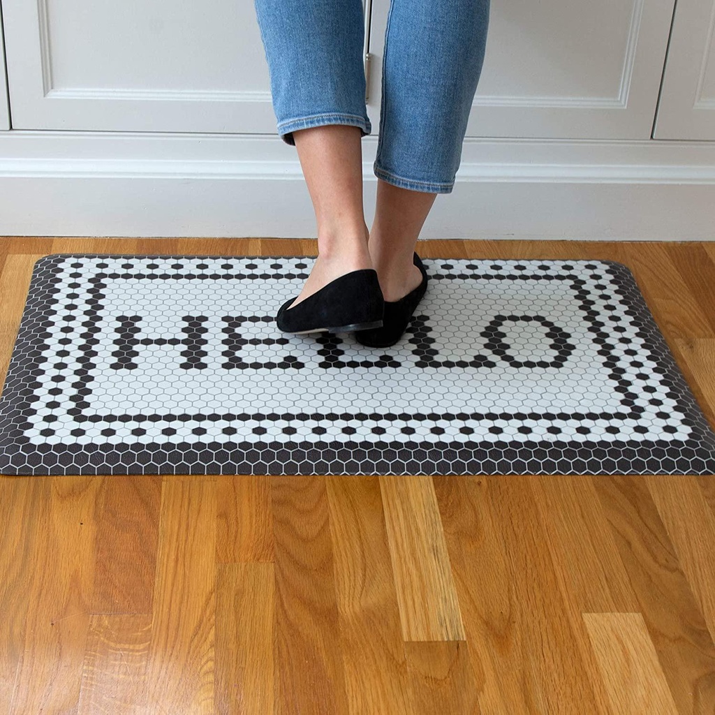 floorpops-fpa3744-cobbler-mat-black-04-FloorPops_FPA3744_Co_988b02300c53b588f8961585304e85cf.jpg