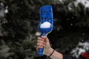 airhead-4-in-1-winter-snowball-fight-kit-includes-snowball-maker-launcher-cannon-and-slingshot-10-Airhead_4_in_1_Winte_669a58197474587cb3d4320ac8e9d858.jpg
