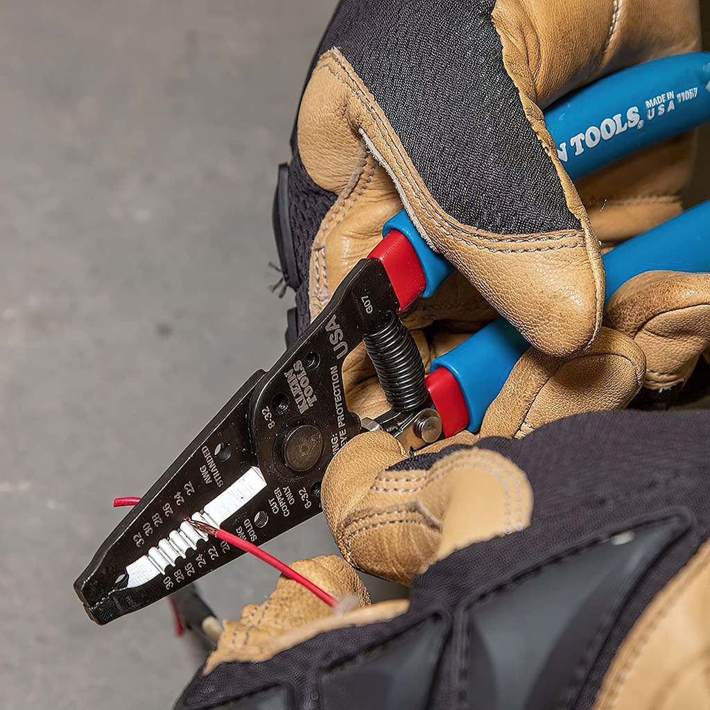 klein-tools-11057-wire-cutter-wire-stripper-heavy-duty-wire-cutter-stripper-for-20-30-awg-solid-wire-and-22-32-awg-stranded-wire-04-e67dc89283afee2167470f745a8042b0.jpg