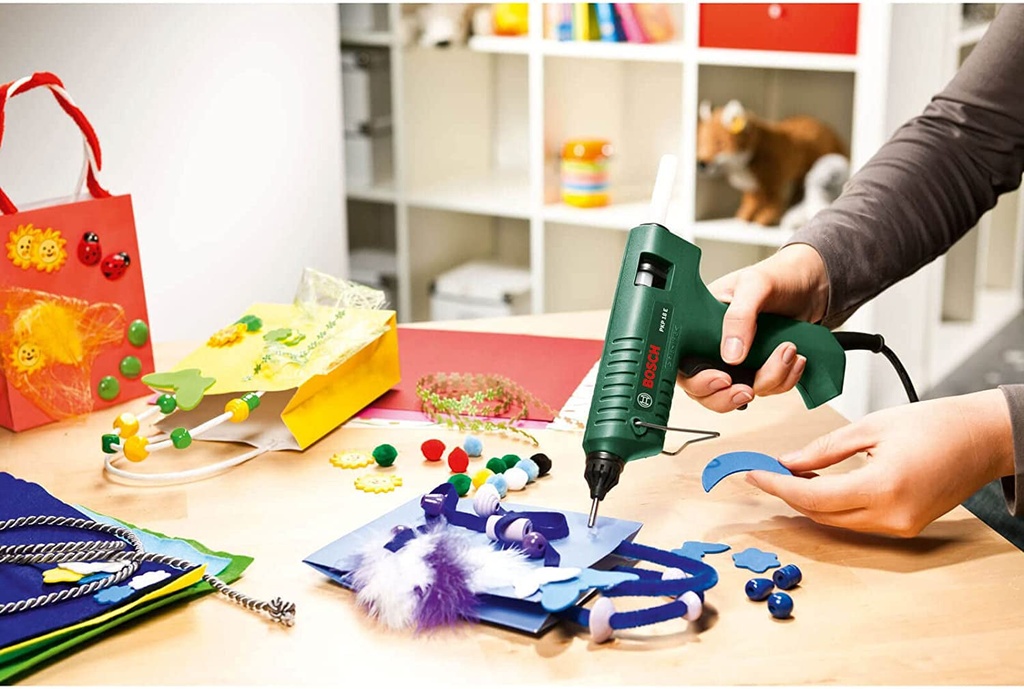 bosch-glue-gun-pkp-18-e-200-watt-glue-stick-included-in-box-green-03-da0f5e6a2fff02626e6125f8f94e2d98.jpg